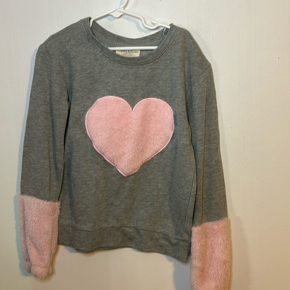 Girls size 7/8 sweatshirt